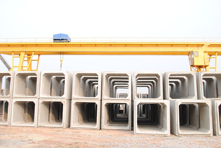 Bãi tập kết cống hộp đúc sẵn
